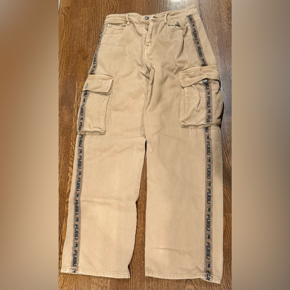 Fubu Forever 21 Tan loose fit cargo pants sz Large